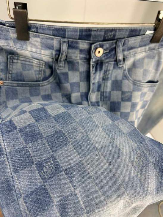 Picture of LV Jeans Long _SKULV28-3825tx1310963